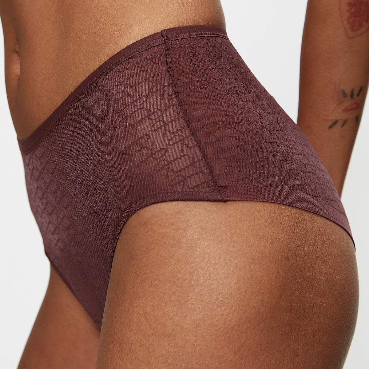 Triumph Signature Sheer - Decadent Chocolate - 10215936-7572